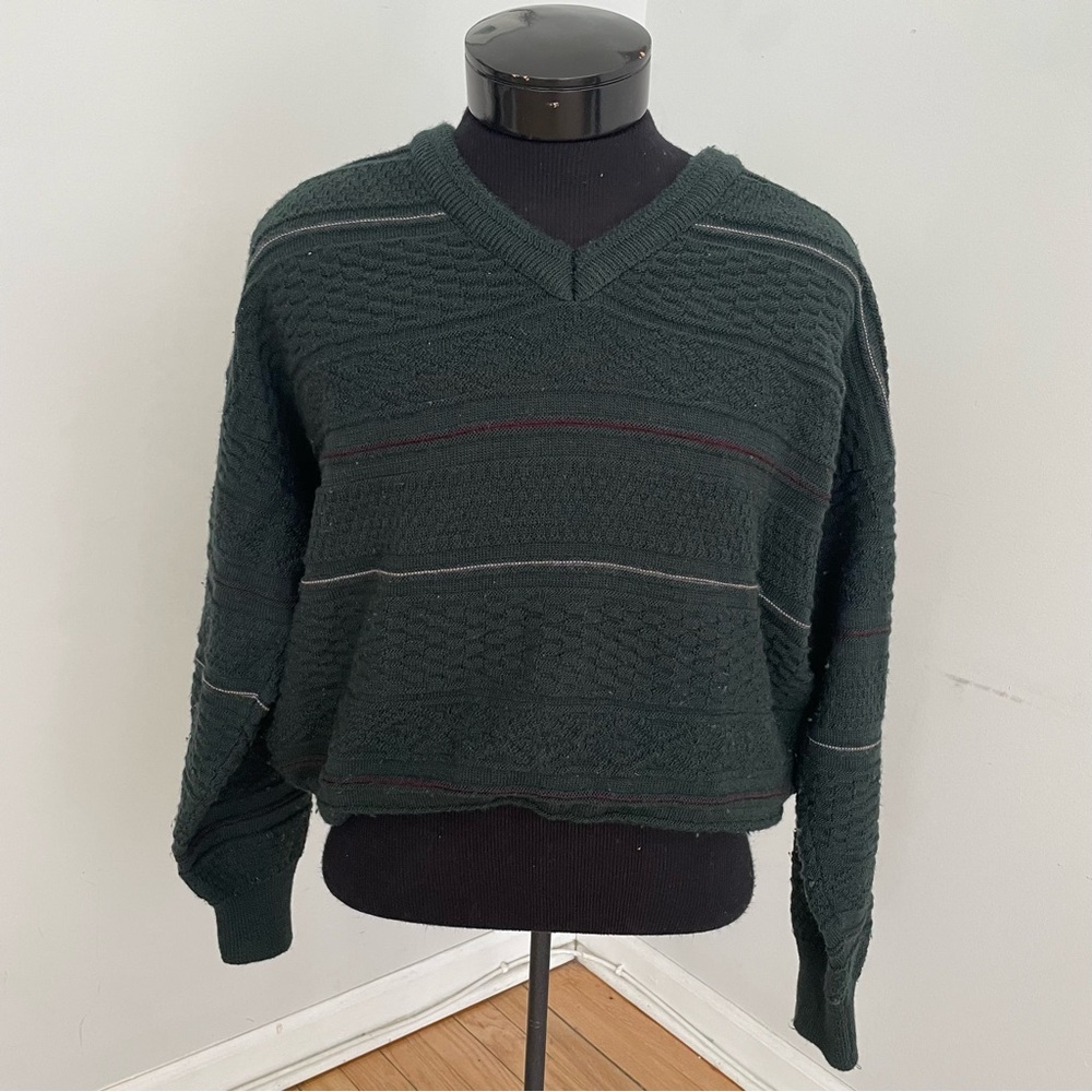 Classic 100% Wool V-Neck Sweater in Deep Green